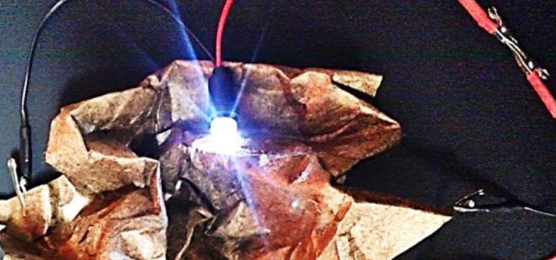 史上性能最高的紙質(zhì)超級(jí)電容器，是如何煉成的？